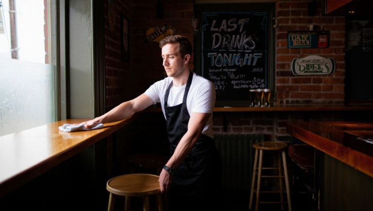 ʼWe never thought this day would comeʼ: an iconic Adelaide pub calls last drinks after 60 years