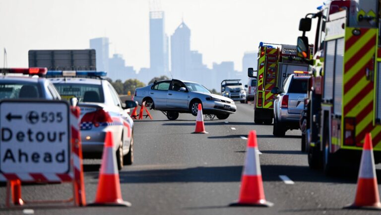 The Mitchell Freeway is closed north of Perth after a morning crash with drivers facing a lengthy detour